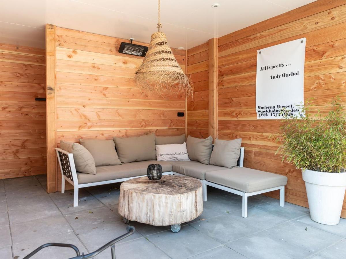 Cosy Holiday Home In Oostkapelle With A Garden Ngoại thất bức ảnh